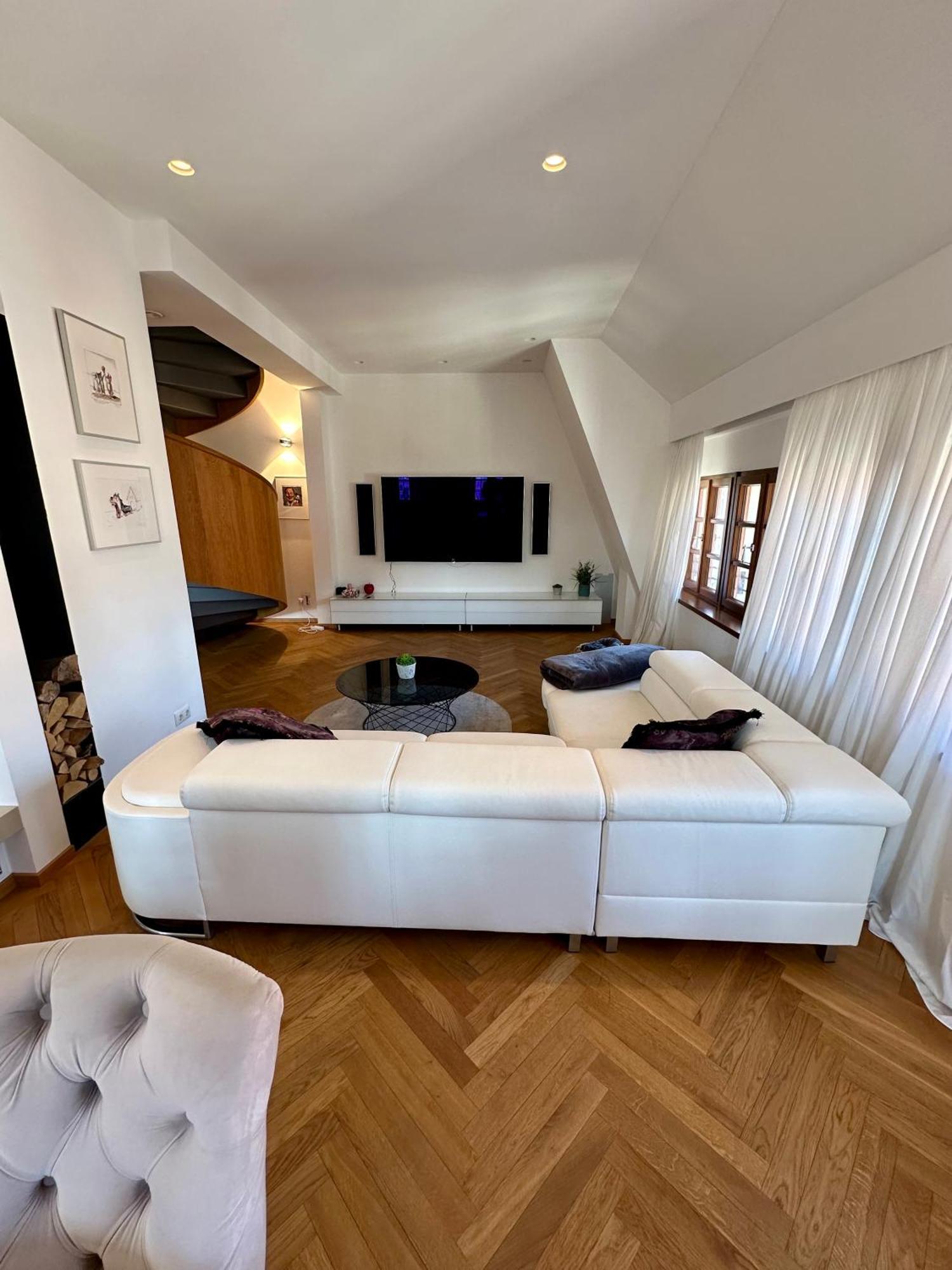 Luxus Suite Mit Einmaligem Blick Auf Die Frauenkirche Dresden Exterior photo